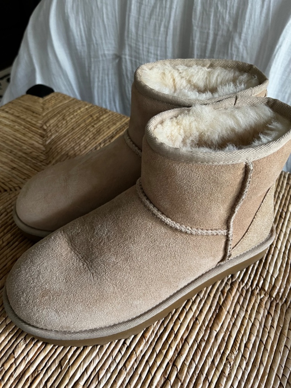 Ugg boots - Picture 3 of 6